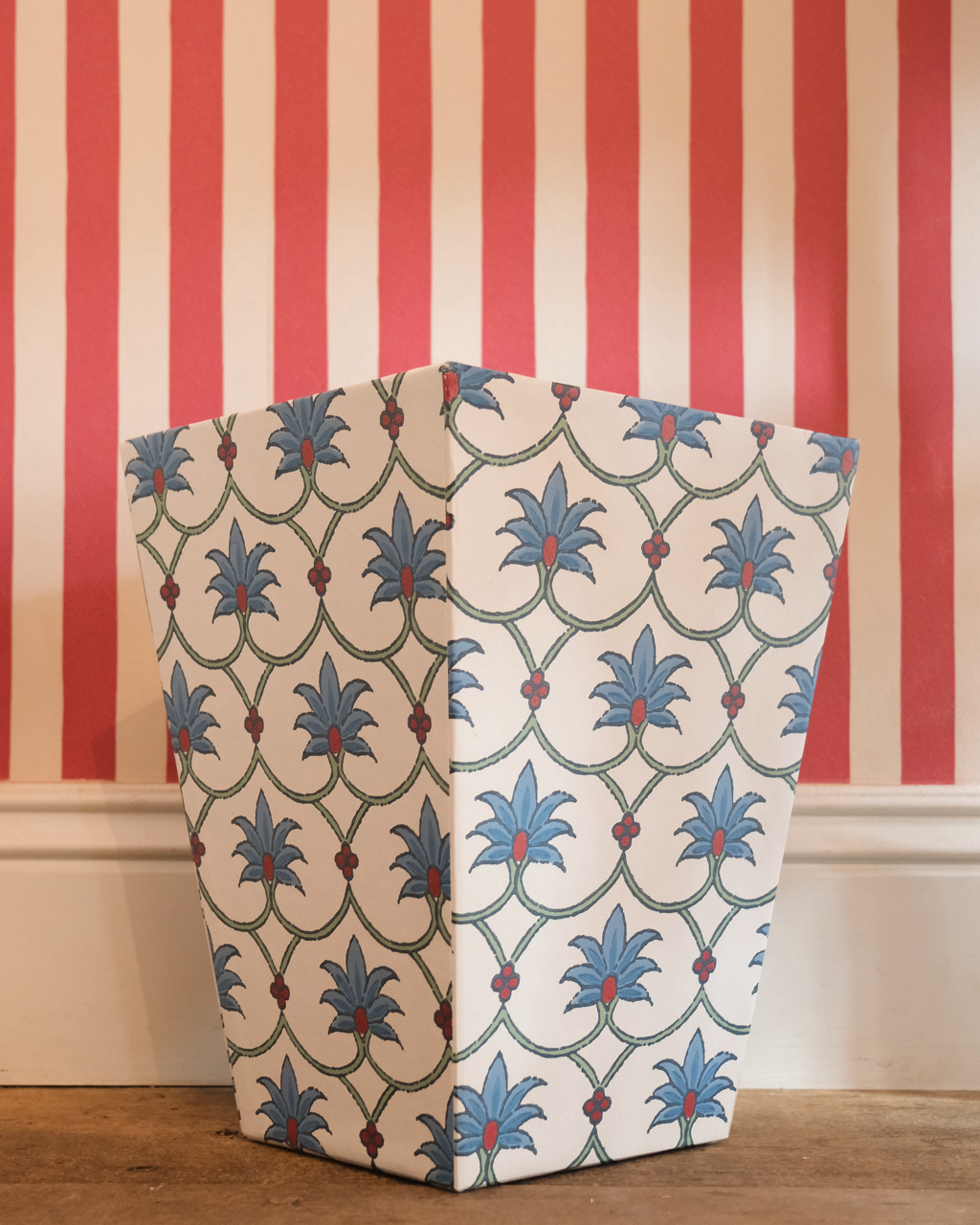 Peacock Palm Grove Waste Paper Bin