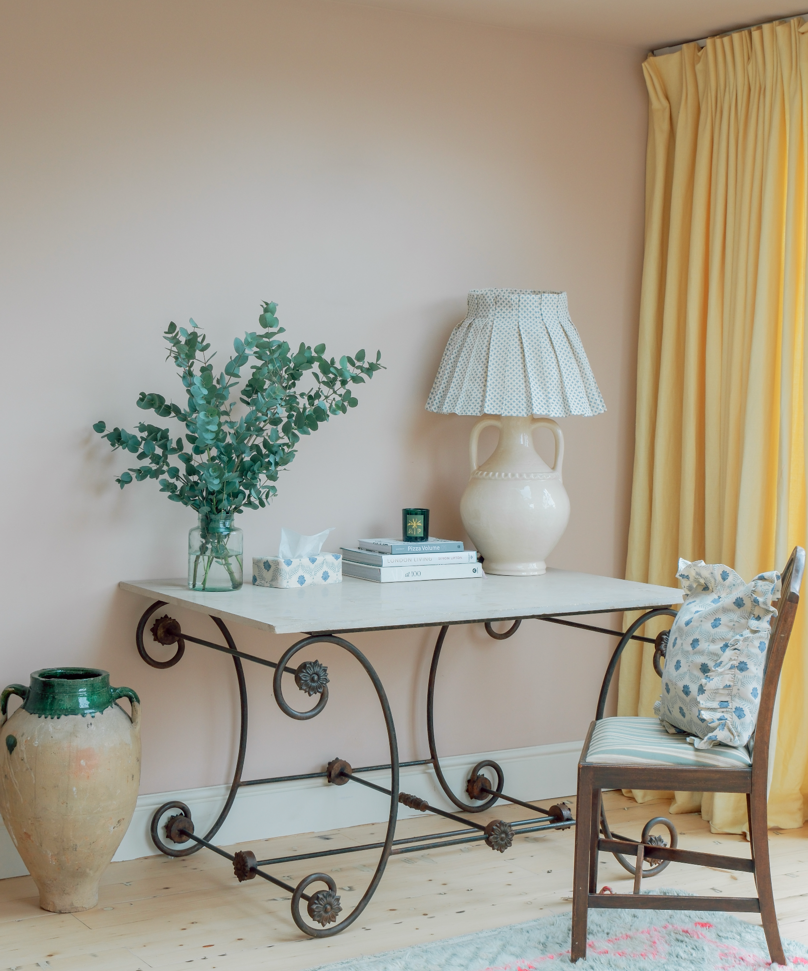 Lotus Provençal Linen Frilly Cushion