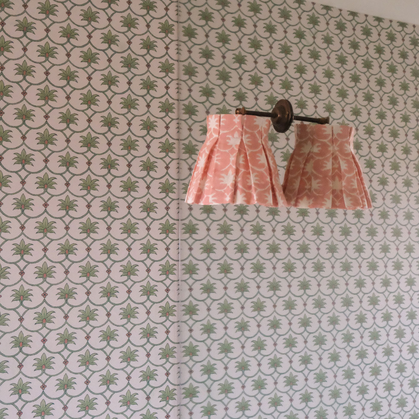 6 inch Rhubarb Inverse Palm Grove Linen Structured Box Pleat Lampshade