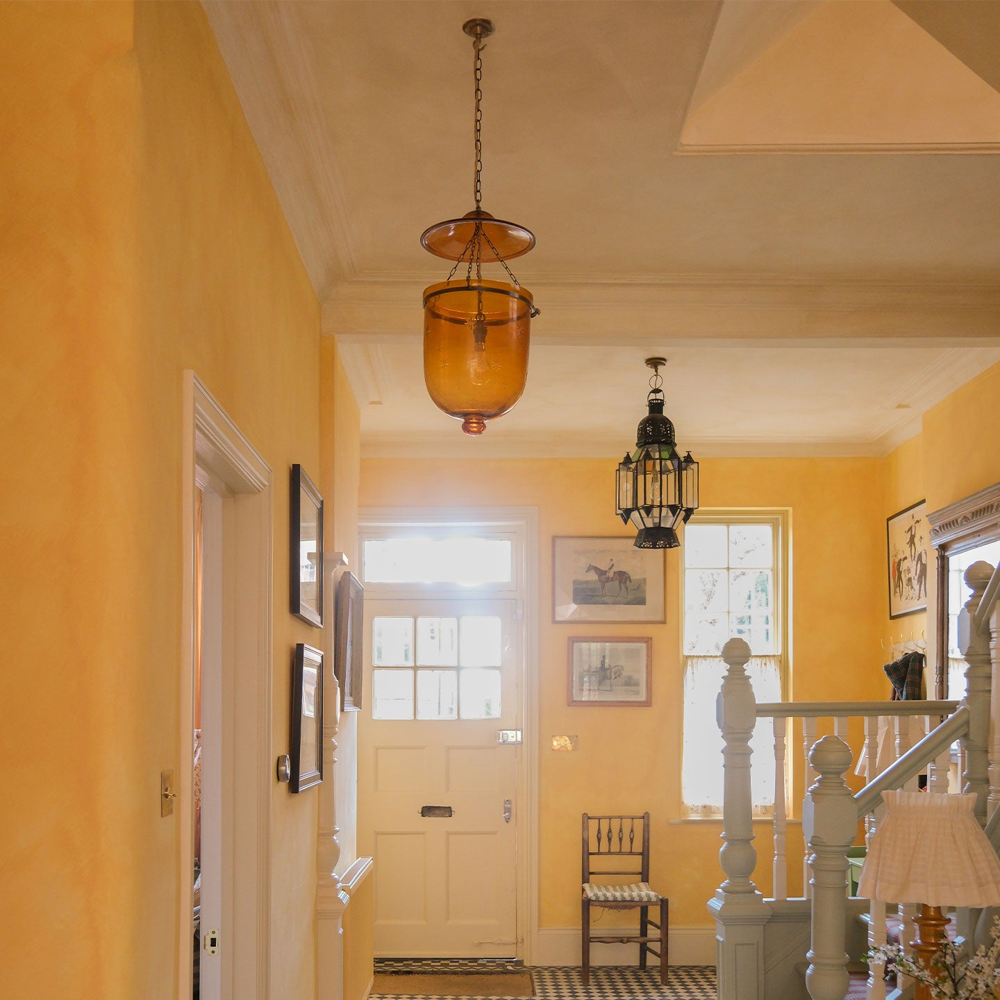 Amber Hundi Lantern