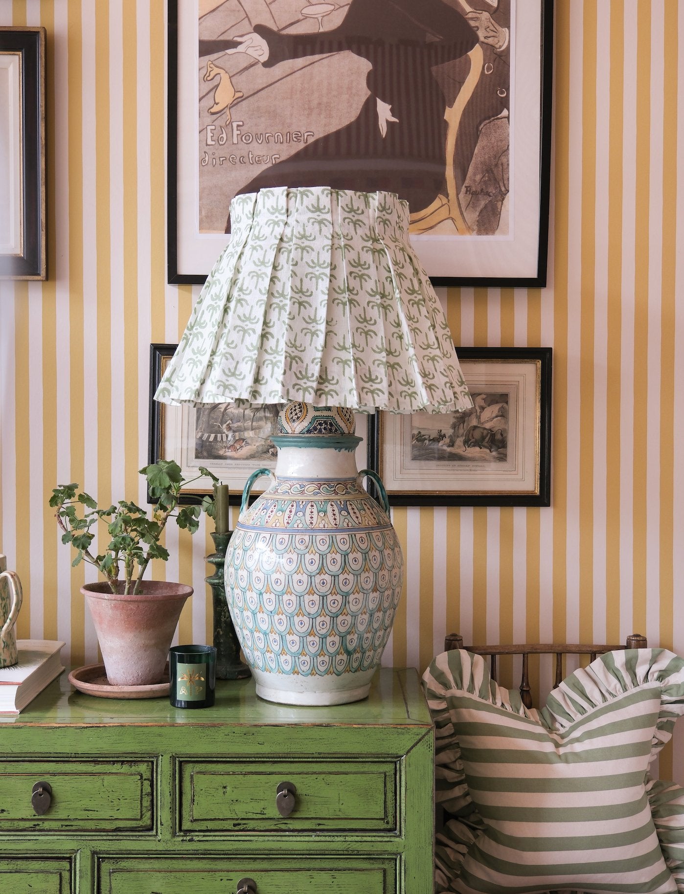 Green Callaloo Linen Structured Box Pleat Lampshade - Alice Palmer & Co