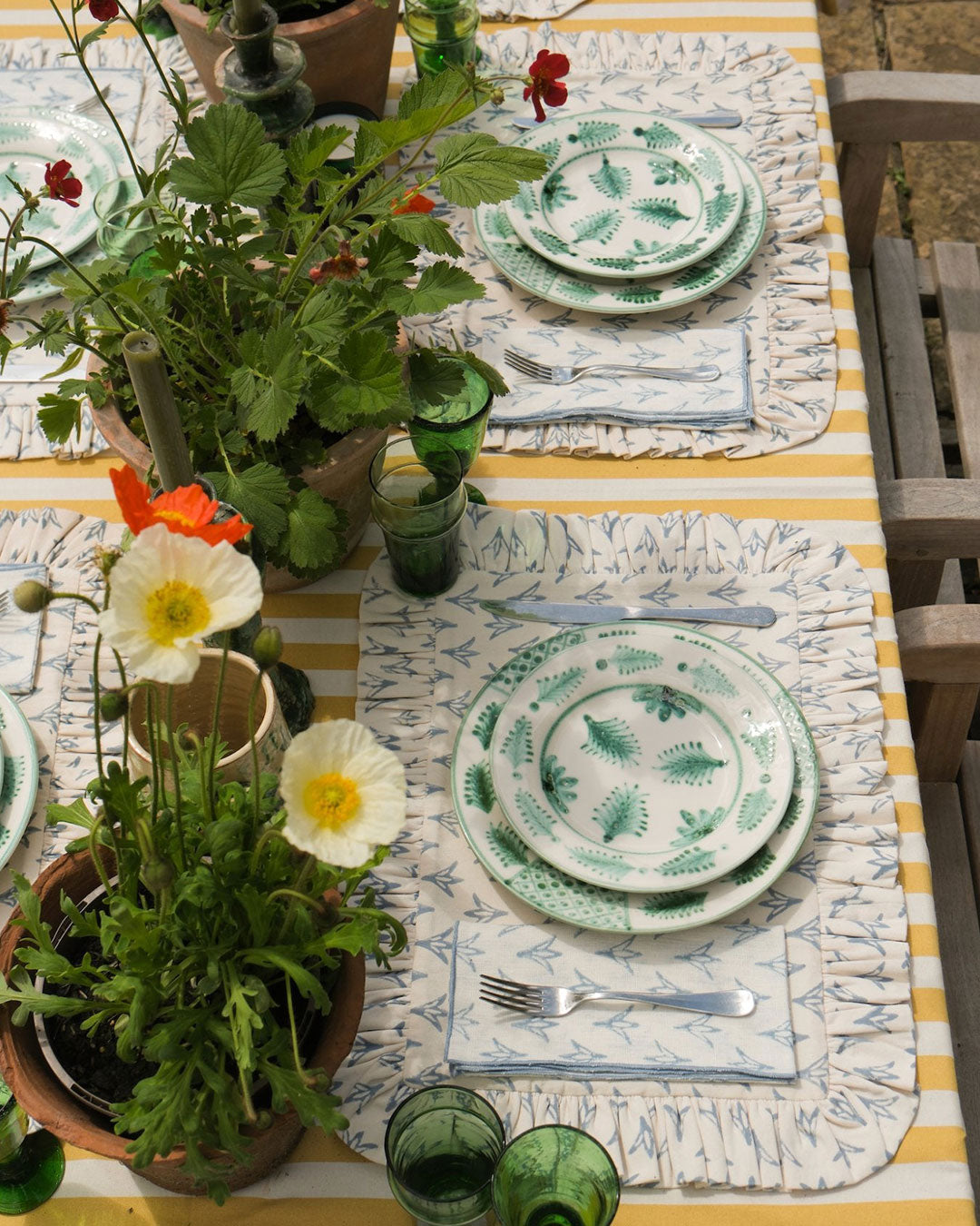 Petrol Papaya Frilly Placemat