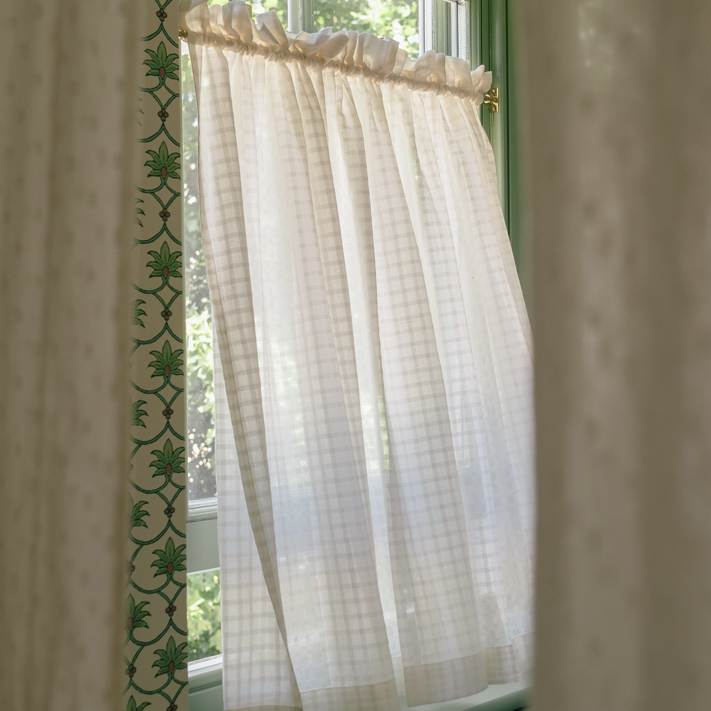 Checked Cheesecloth Cafe Curtain